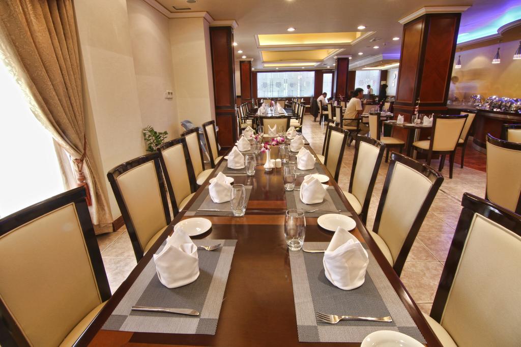 Majan Continental Hotel Masqat Buitenkant foto