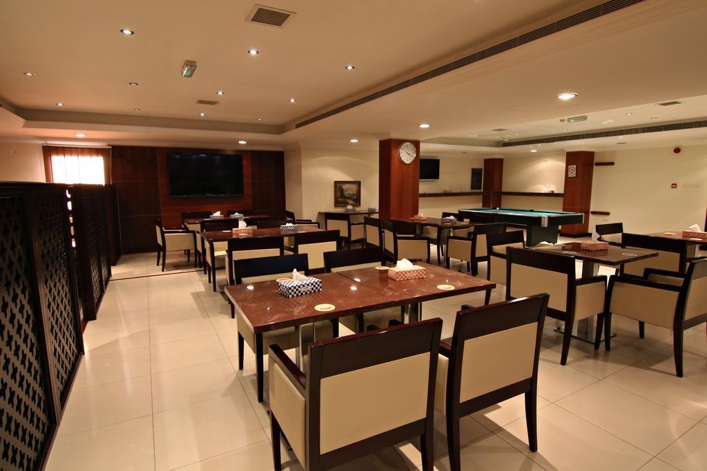 Majan Continental Hotel Masqat Buitenkant foto