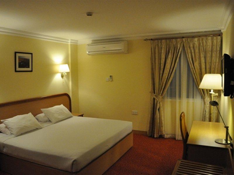 Majan Continental Hotel Masqat Buitenkant foto