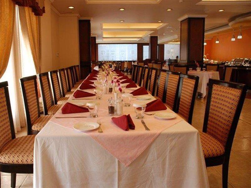 Majan Continental Hotel Masqat Buitenkant foto