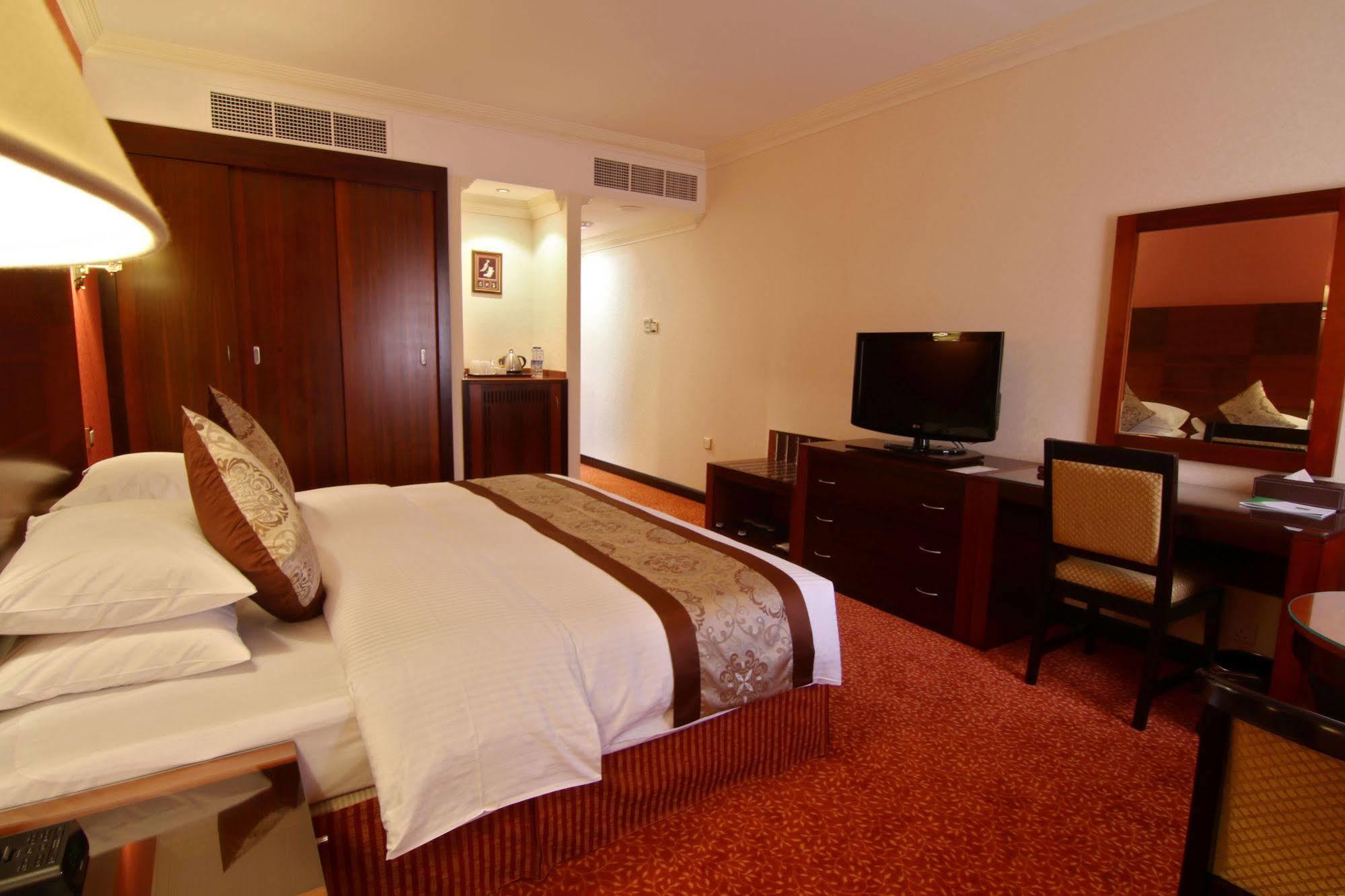 Majan Continental Hotel Masqat Buitenkant foto