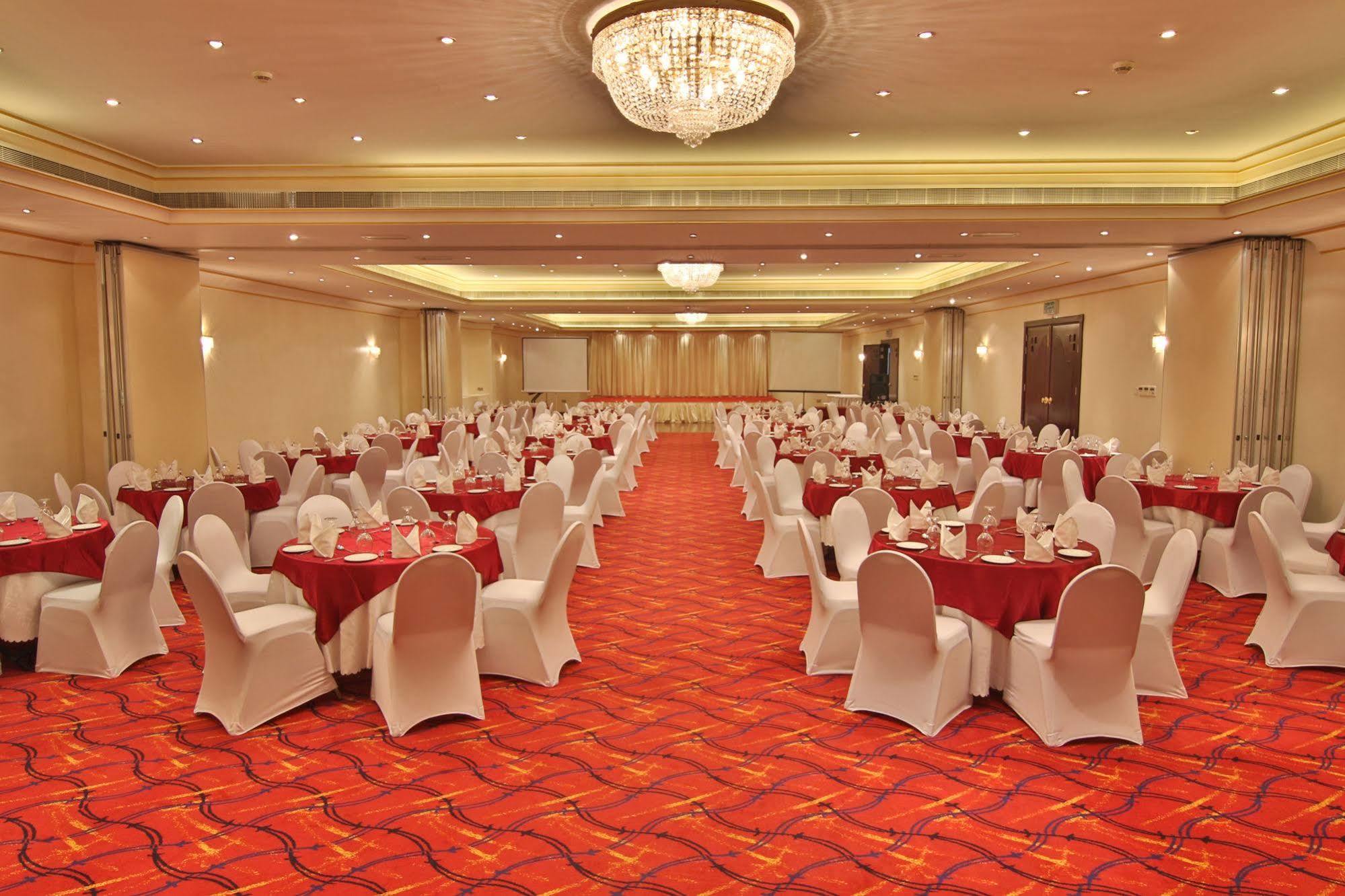 Majan Continental Hotel Masqat Buitenkant foto