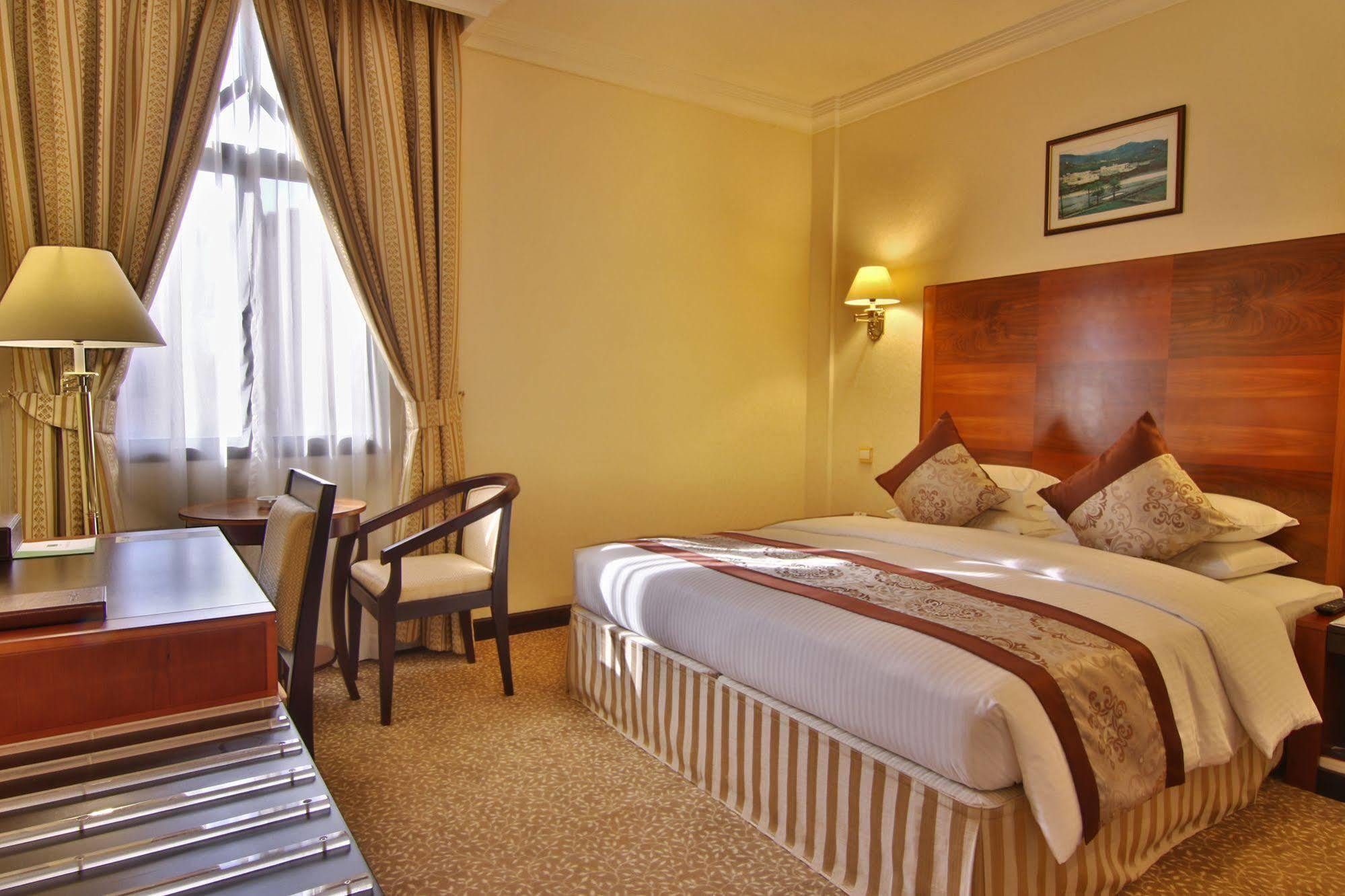 Majan Continental Hotel Masqat Buitenkant foto